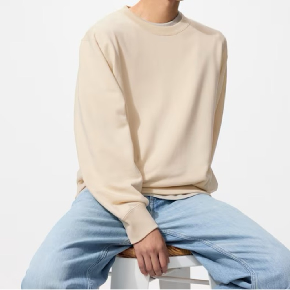 Uniqlo Cotton Sweatshirt - Picture 2 of 5